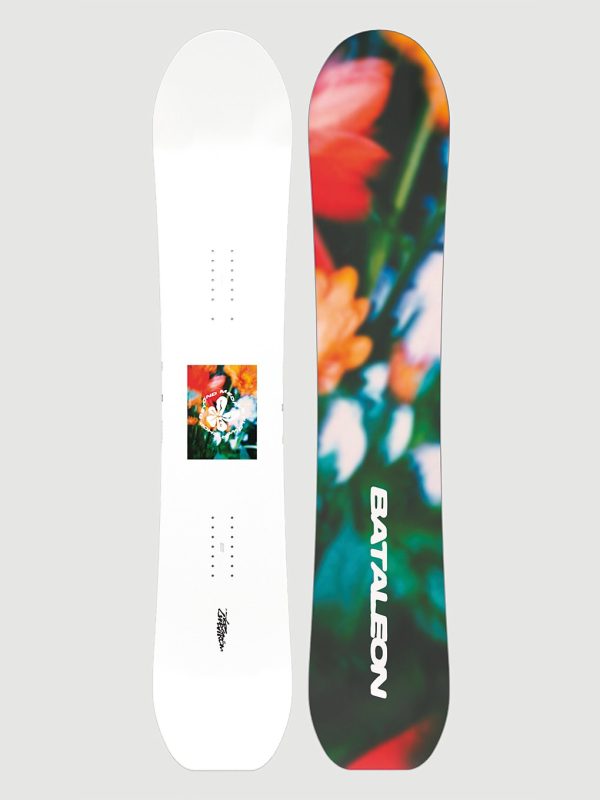 Bataleon X Beyond Medals Tornado 2026 Snowboard none