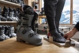 Welche Skischuhgröße brauche ich? Mondopoint, Passform, Flex und richtiges Messen erklärt
